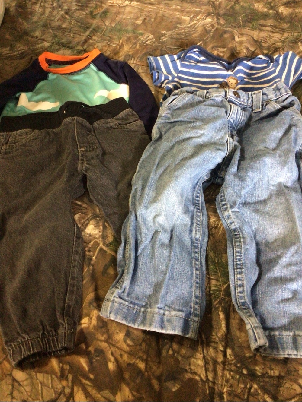 Cat & Jack Light Blue and Dark Gray Toddler Jeans Bundle